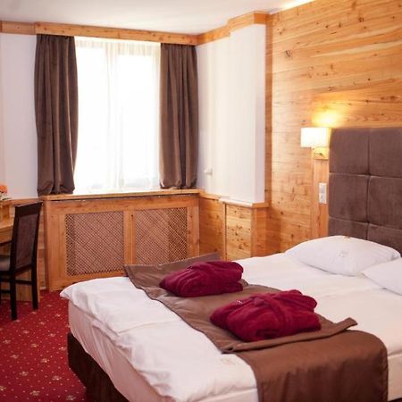 Baron Spa Hotel - Museum Γιαρέμτσε Εξωτερικό φωτογραφία
