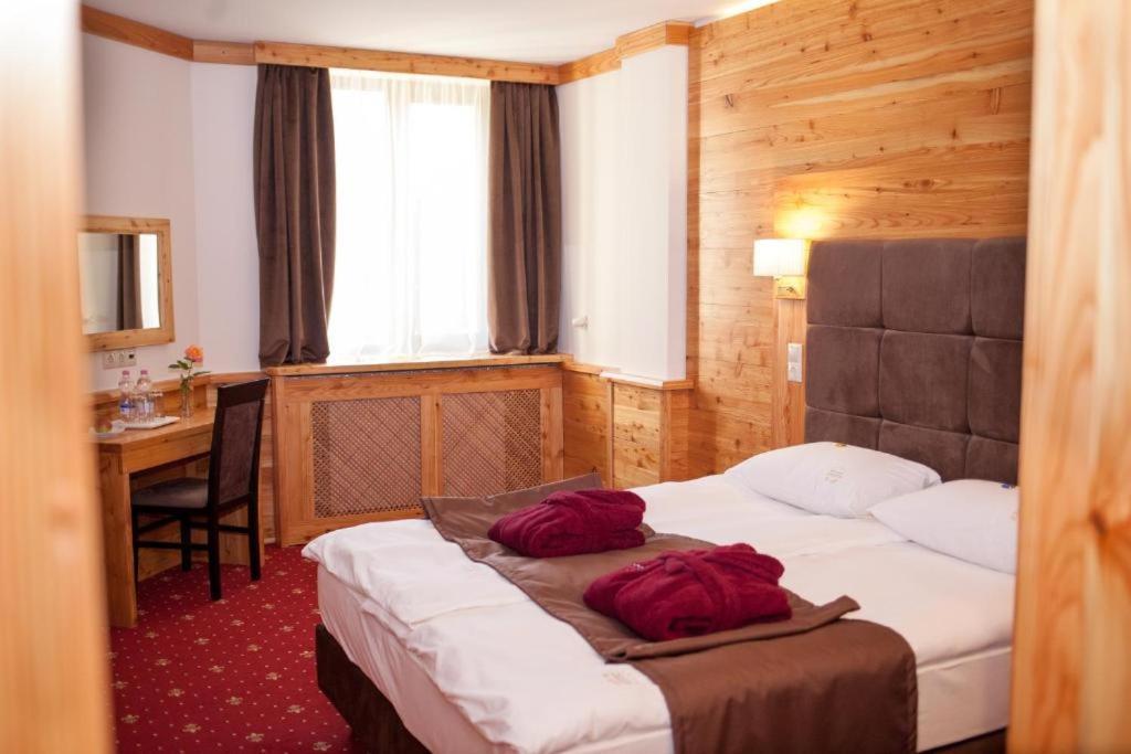 Baron Spa Hotel - Museum Γιαρέμτσε Εξωτερικό φωτογραφία