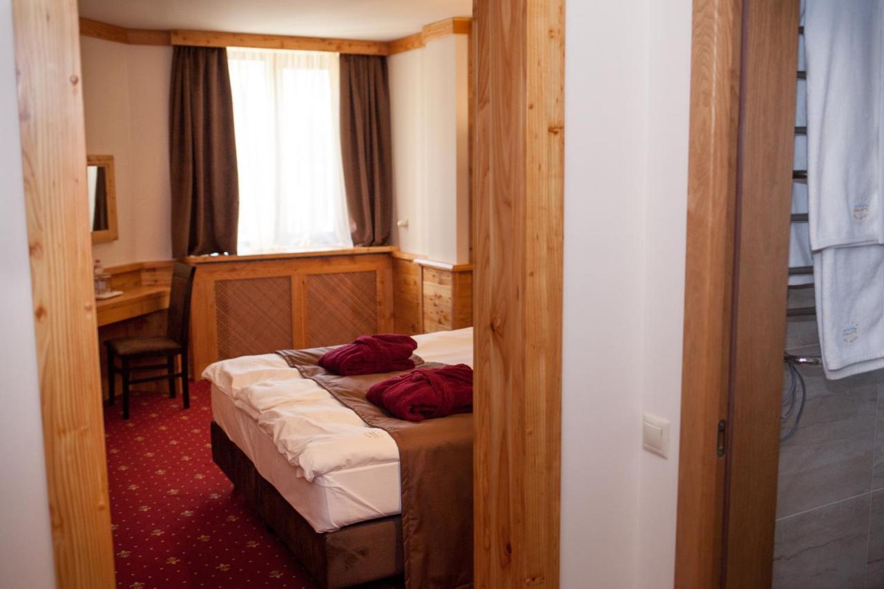 Baron Spa Hotel - Museum Γιαρέμτσε Εξωτερικό φωτογραφία