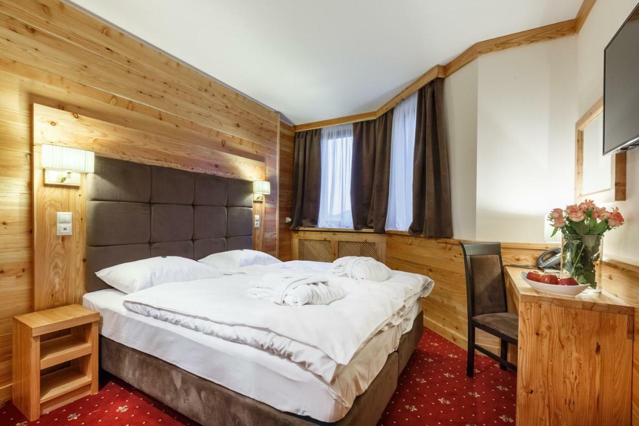 Baron Spa Hotel - Museum Γιαρέμτσε Εξωτερικό φωτογραφία