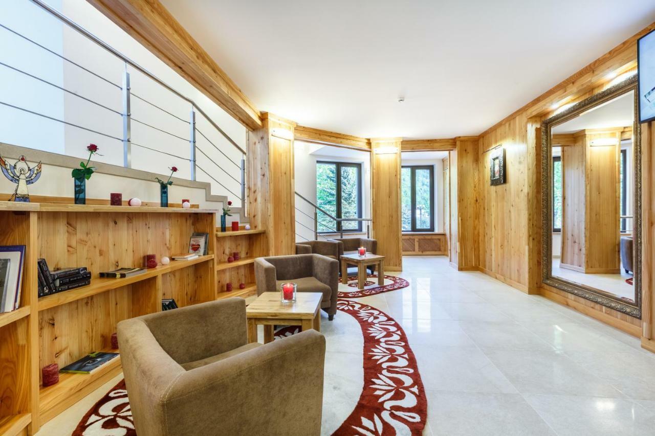 Baron Spa Hotel - Museum Γιαρέμτσε Εξωτερικό φωτογραφία